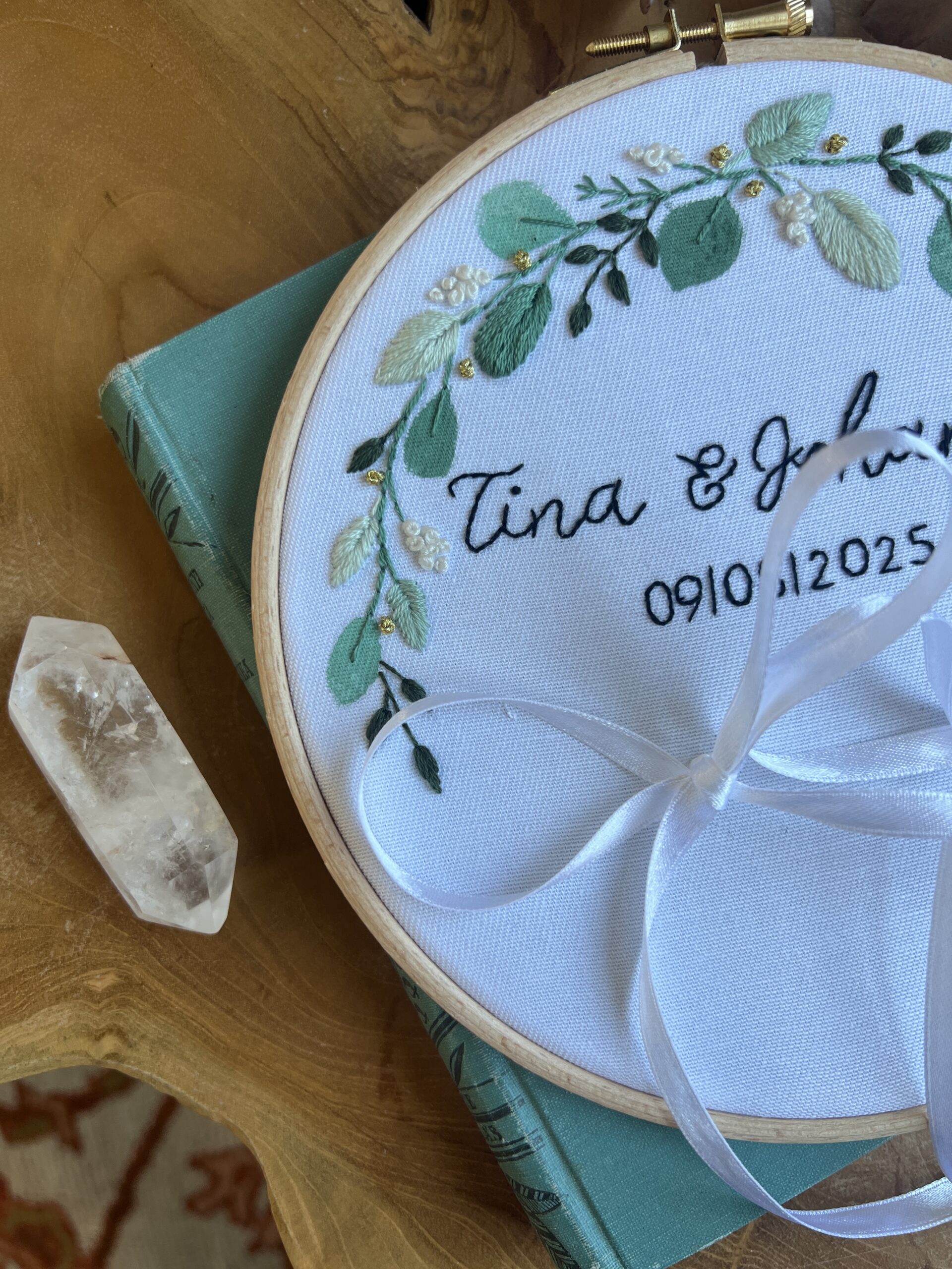 Eukaliptuszos esküvői hímzés