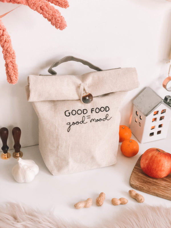 Good Food- Kézzel hímzett len táska