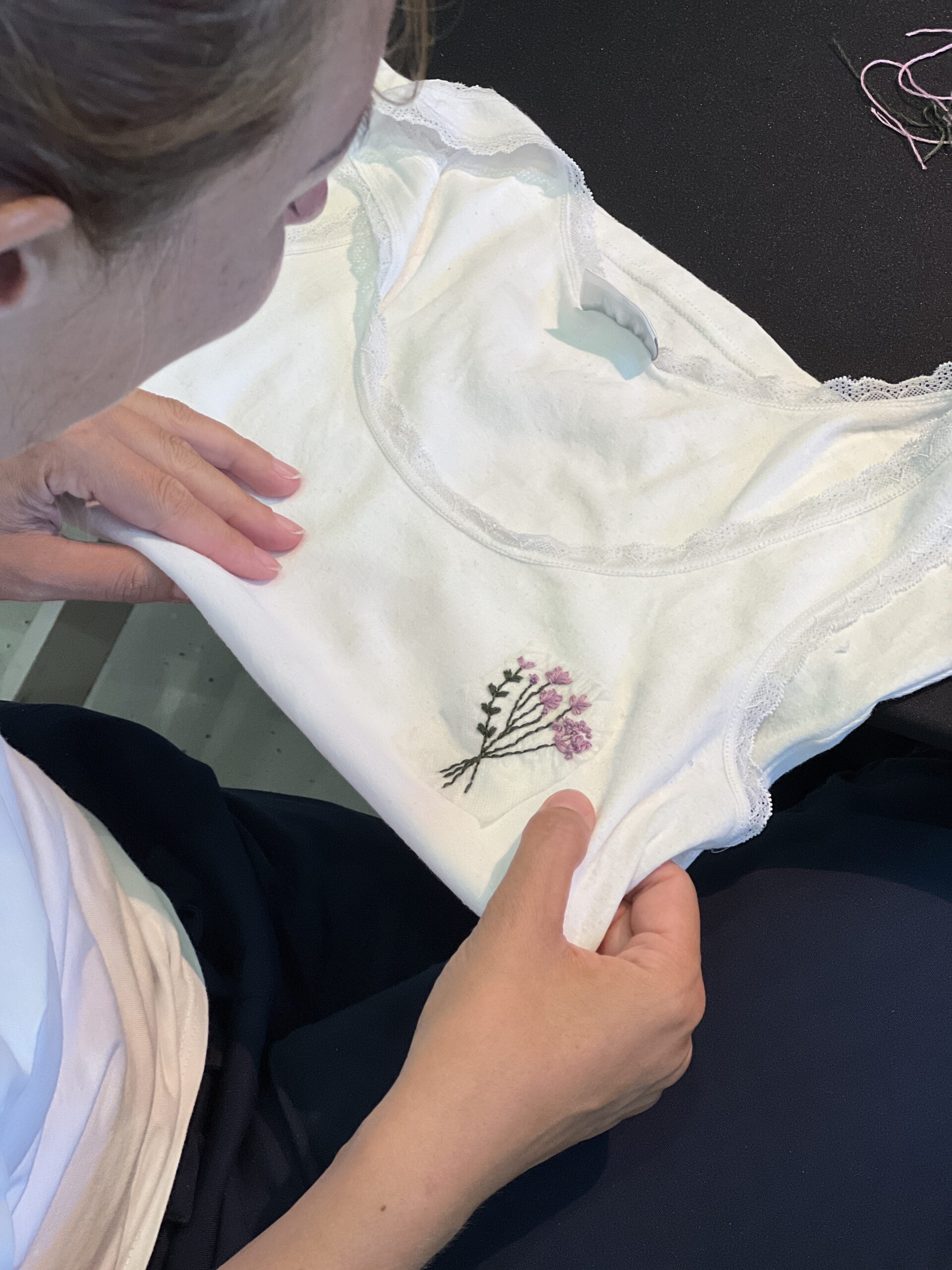 Virágos, modern hímzés oktatás