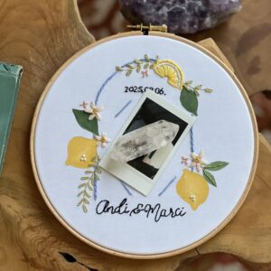 Hímzett polaroid tartó keret